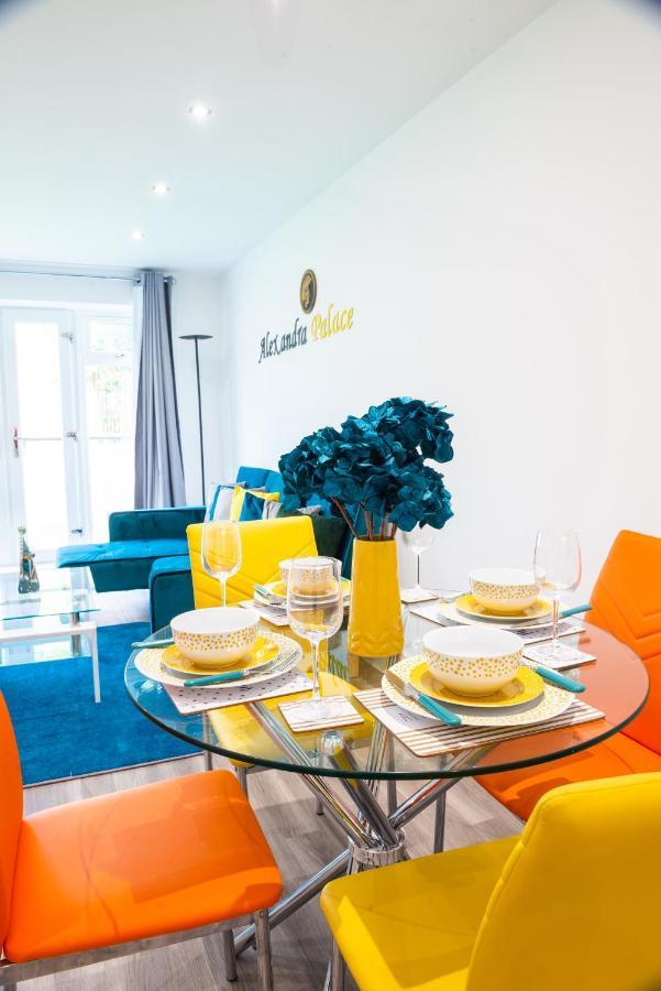The 'Pinky' - Beautiful 1 Bed Apartment In Hatfield - Free Parking - Near Uni & Business Park - Big Savings On Long Stays Buitenkant foto